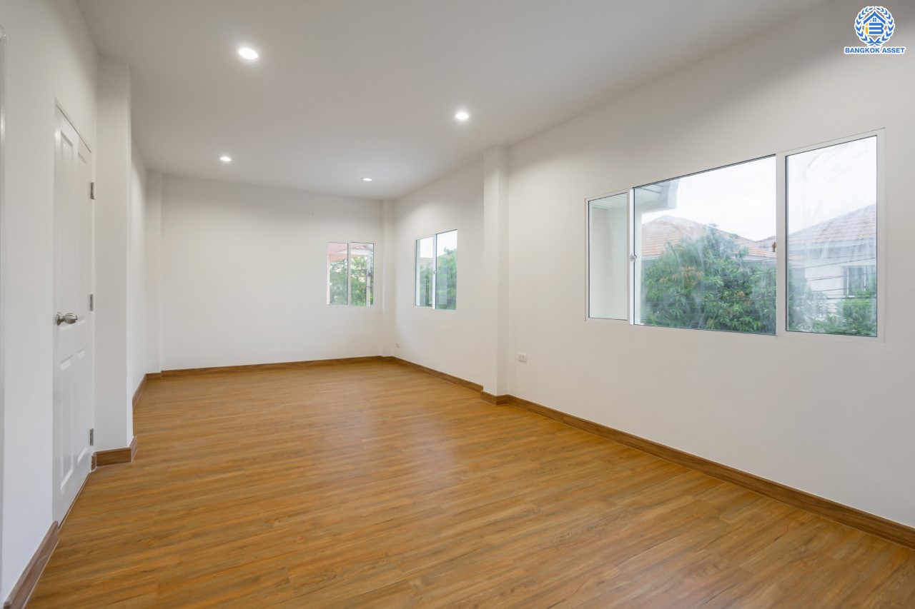 บ้านมือสองตกแต่งใหม่ ม.ลลิลอินเดอะพาร์ค บางใหญ่ พร้อมอยู่ตอบโจทย์ทุกฟังก์ชัน เนื้อที่ 39.9 ตร.ว. ฟังก์ชัน 3 ห้องนอน 2 ห้องน้ำ 1 ที่จอดรถ บนทำเลเดินทางสะดวก ใกล้เซ็นทรัลเวสต์เกต ทางด่วน "กาญจนาภิเษก และเพียง 5 นาทีถึงรถไฟฟ้าสายสีม่วง "สถานีตลาดบางใหญ่"